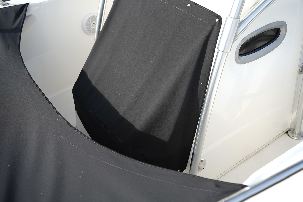 foto: 26 Boston Whaler 270 Outrage