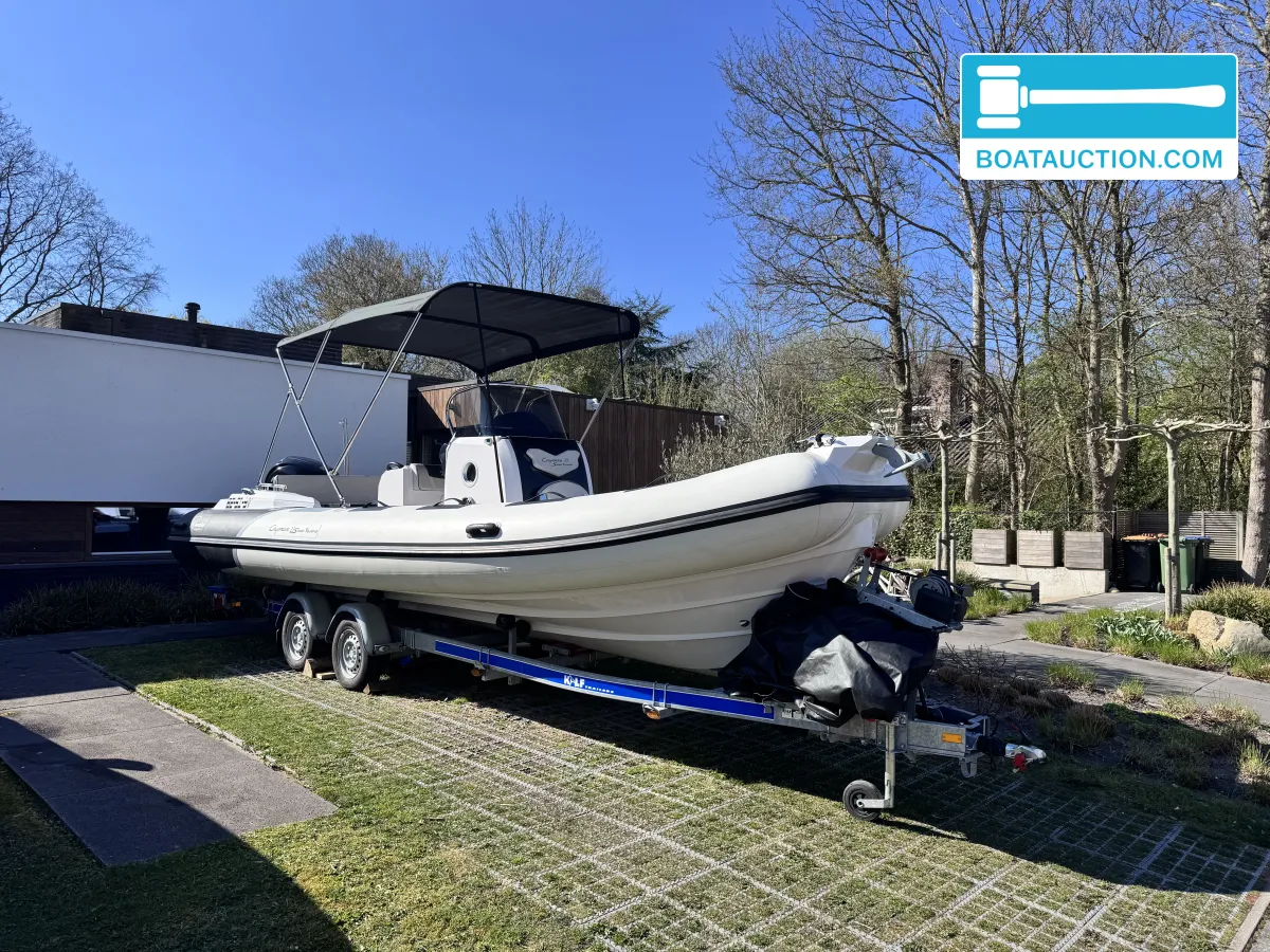 foto: 28 Ranieri Cayman 23 Sport Touring