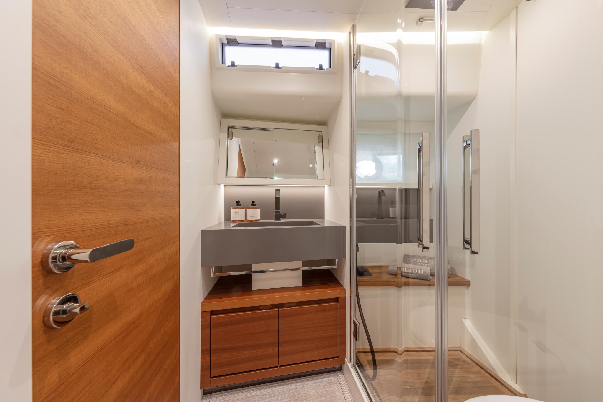 foto: 18 Pardo Yachts E60