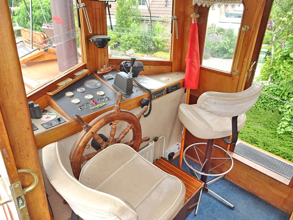 foto: 24 Klassiek Motorjacht 13.80, ex Barkasse