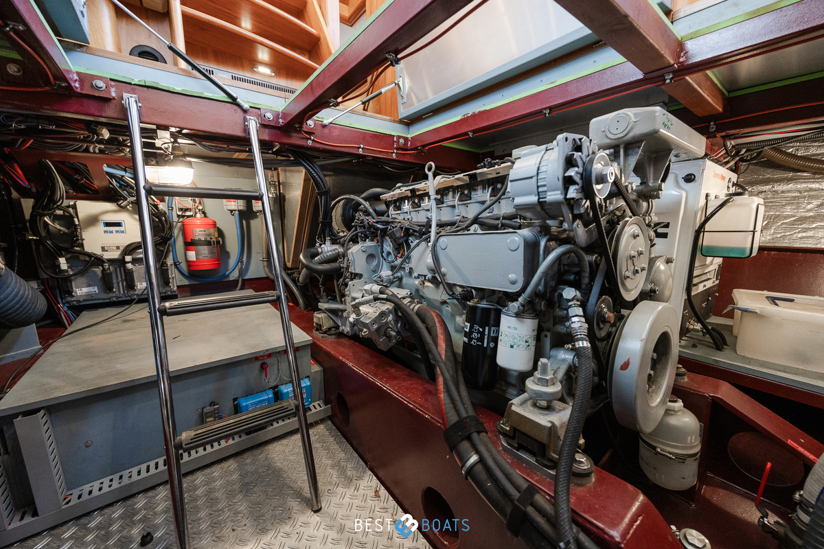 foto: 22 Linssen Grand Sturdy 500 Variotop MKII