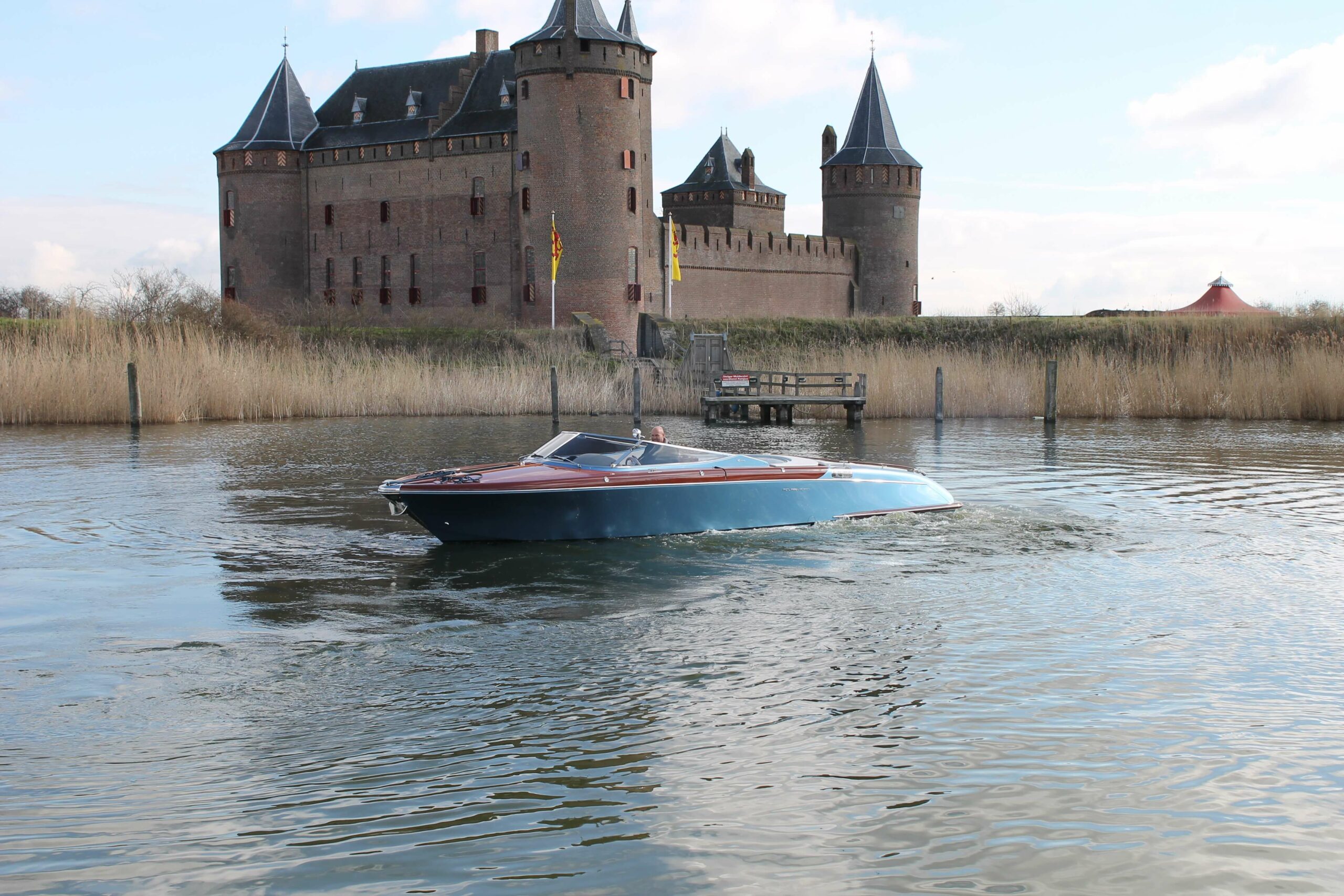 foto: 22 Riva 33 Aquariva Super