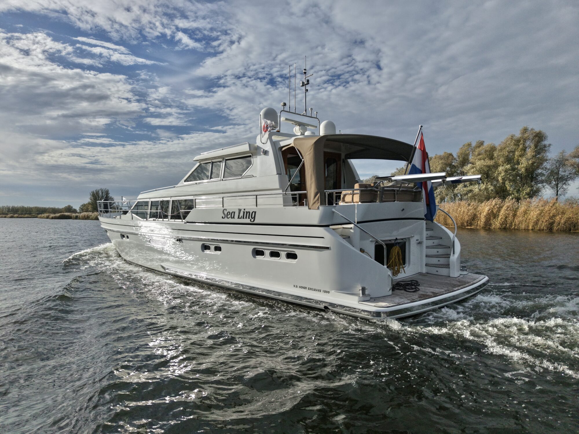 foto: 110 Van den Hoven Van den Hoven Exclusive 18.00 VS