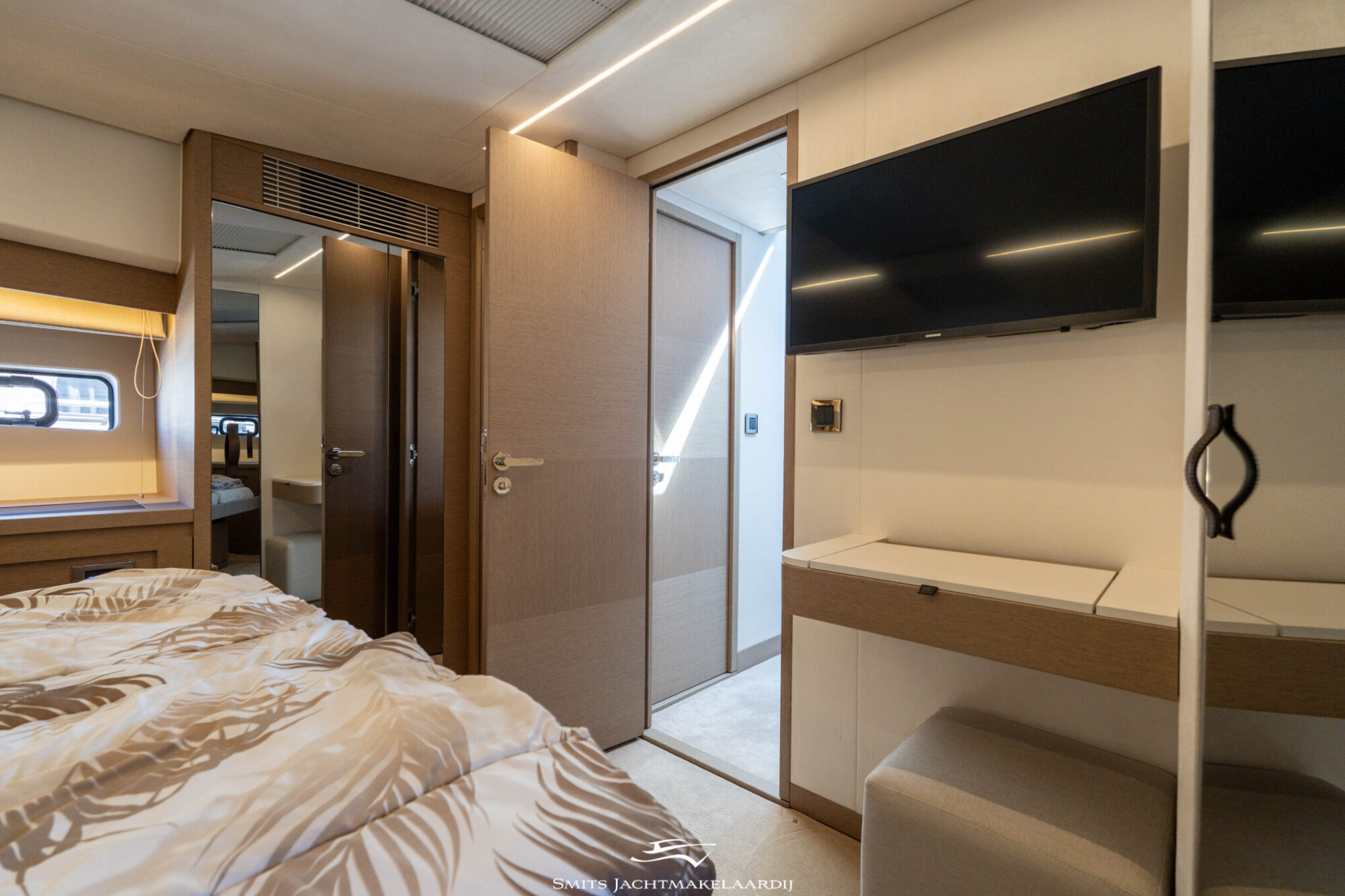 foto: 121 Prestige Prestige 590 Flybridge