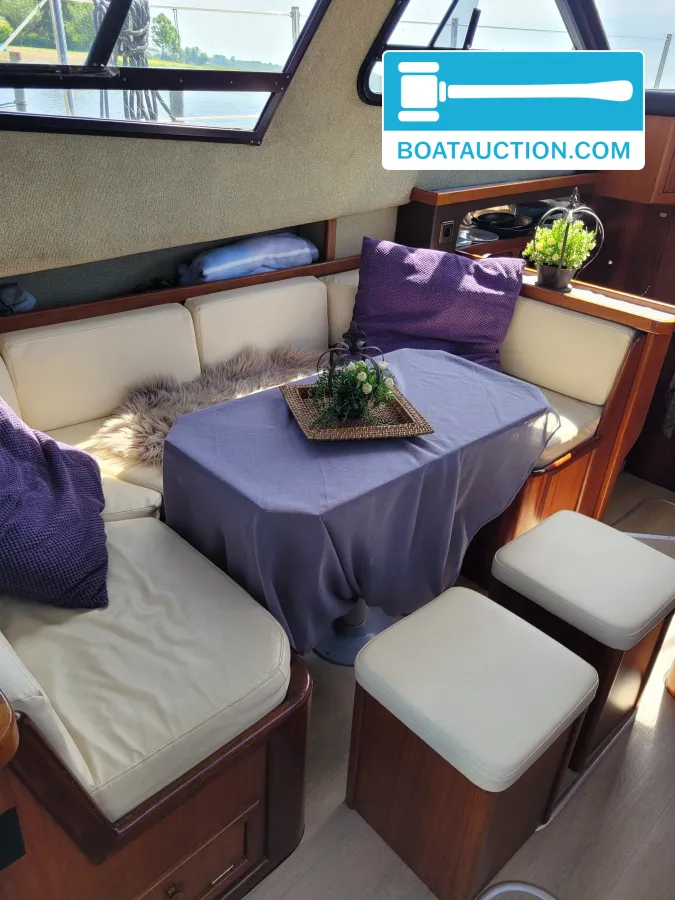 foto: 21 Sealine 305 fly