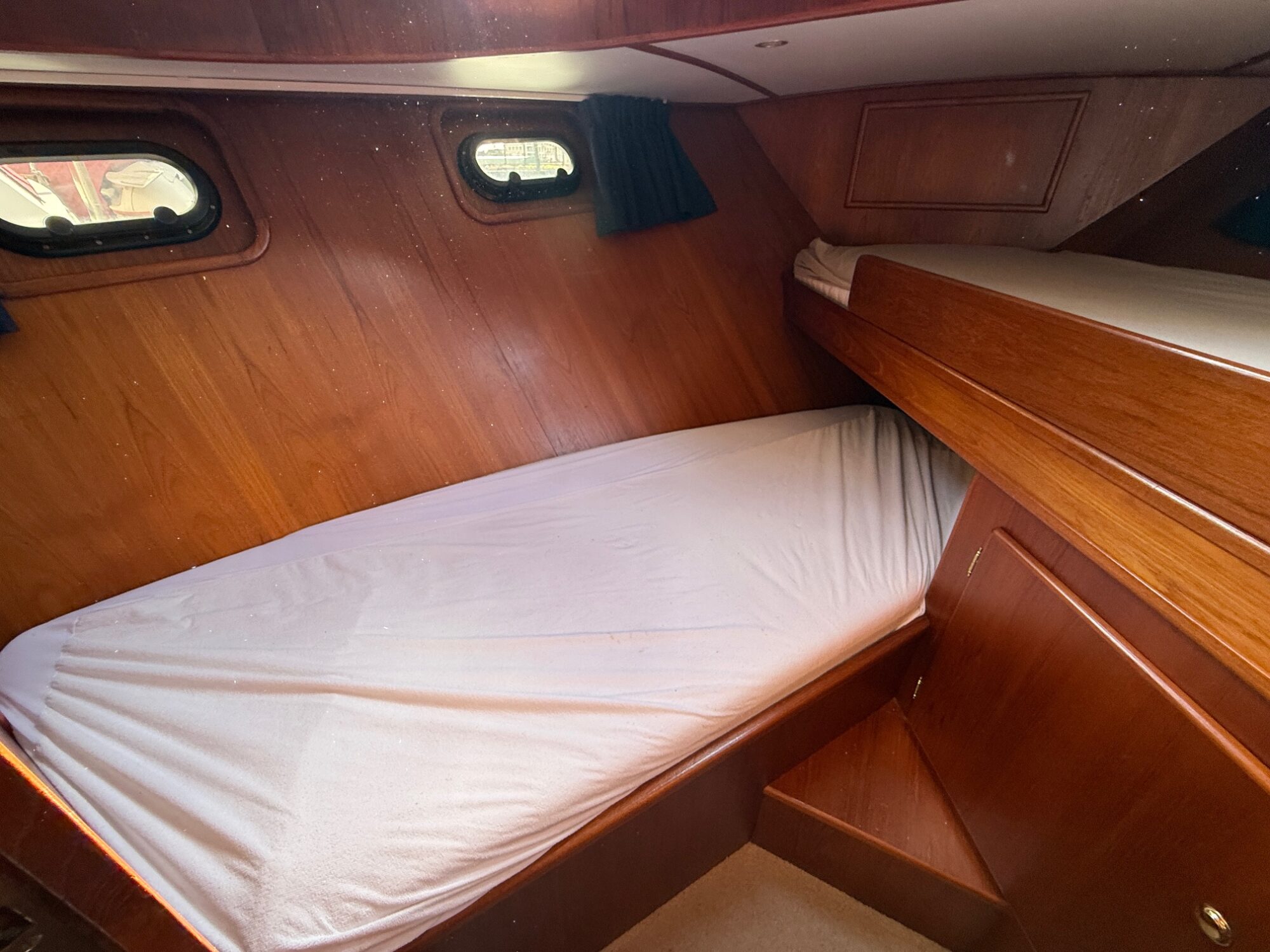 foto: 28 Explorer Explorer Classic 44 AK Cabrio