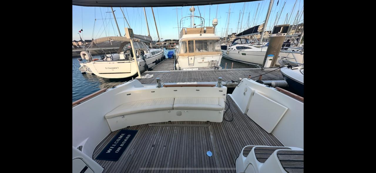 foto: 7 Jeanneau Prestige 36