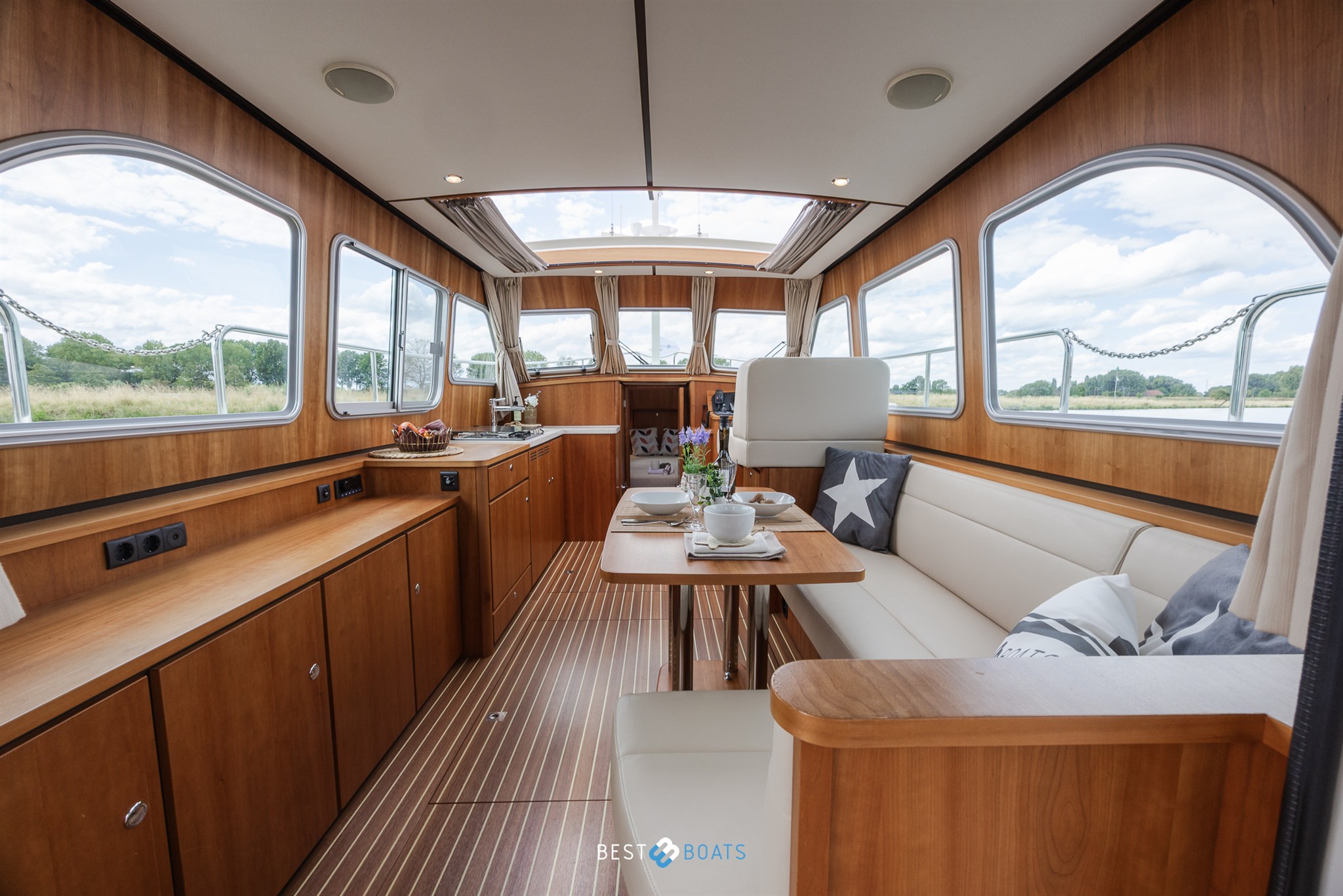 foto: 20 Linssen Grand Sturdy 35.0 Sedan
