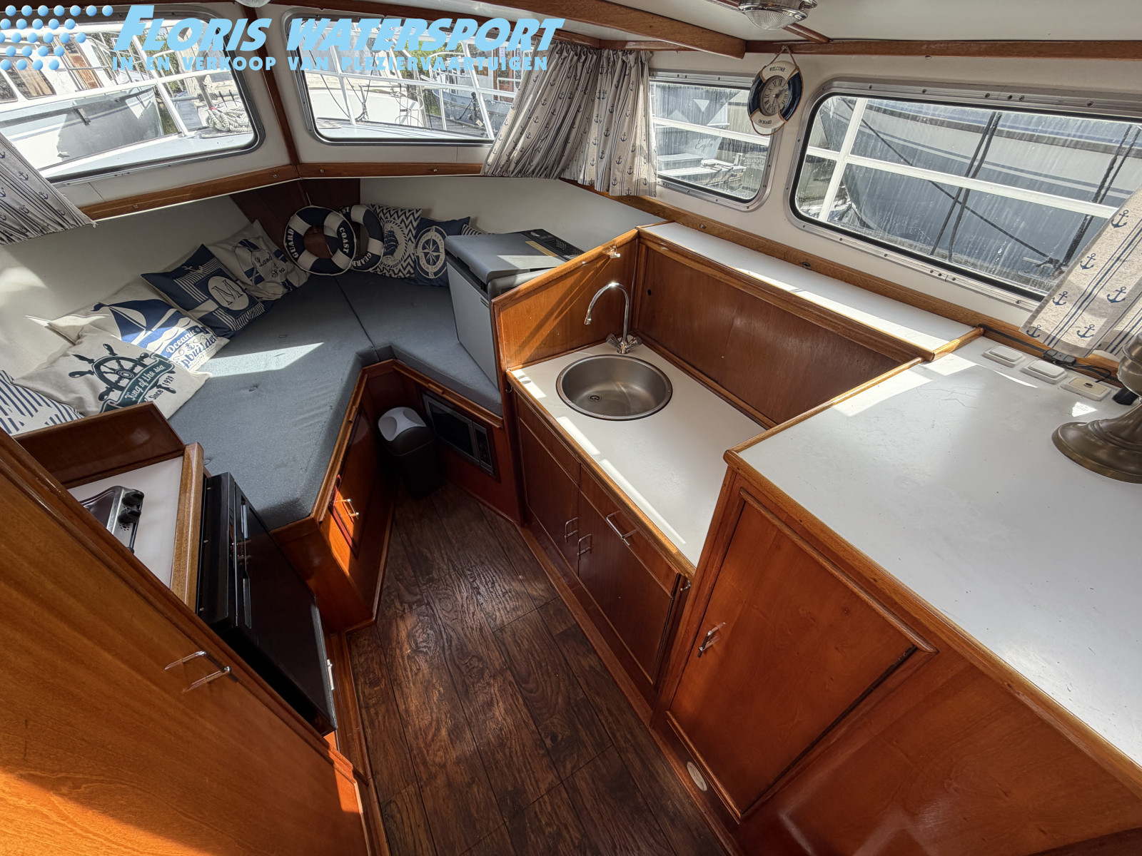 foto: 8 Aquanaut 950 GSAK