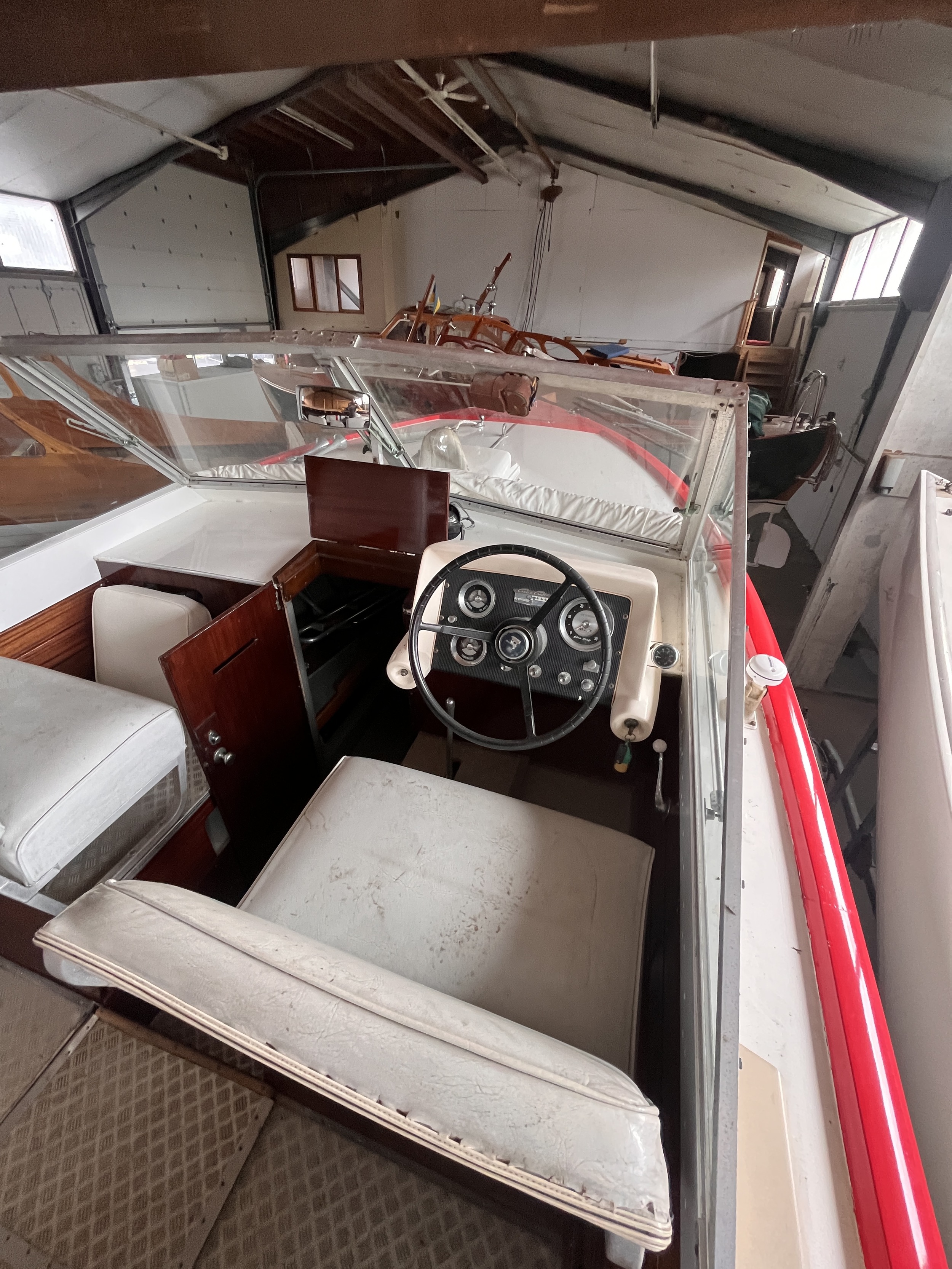 foto: 17 Chris Craft Sea Skiff 23