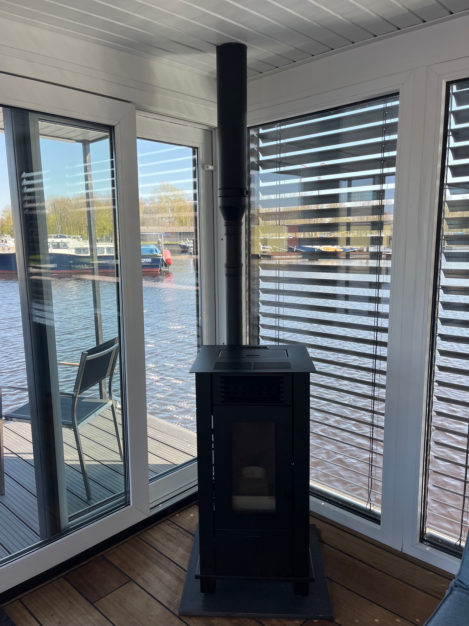 foto: 19 Dock 25 Houseboat 16 X 5 (met Ligplaats)