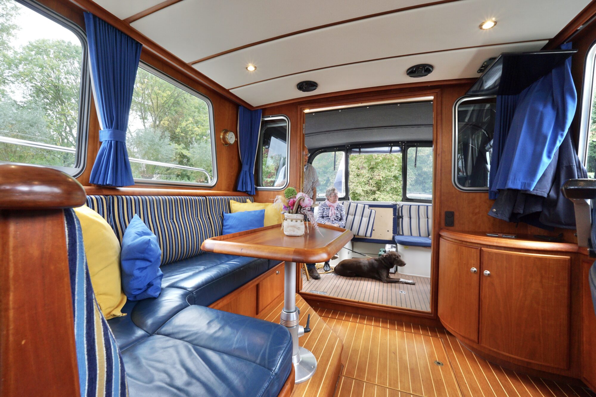 foto: 23 Jetten Jetten Bully 9.60 OK Spiegeldeur