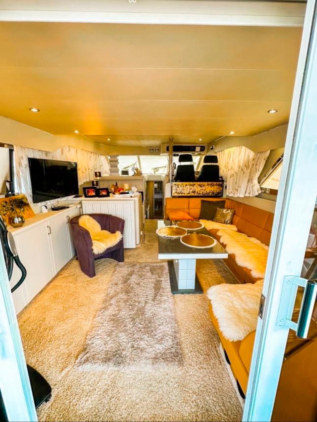 foto: 14 Princess Princess 48 Flybridge