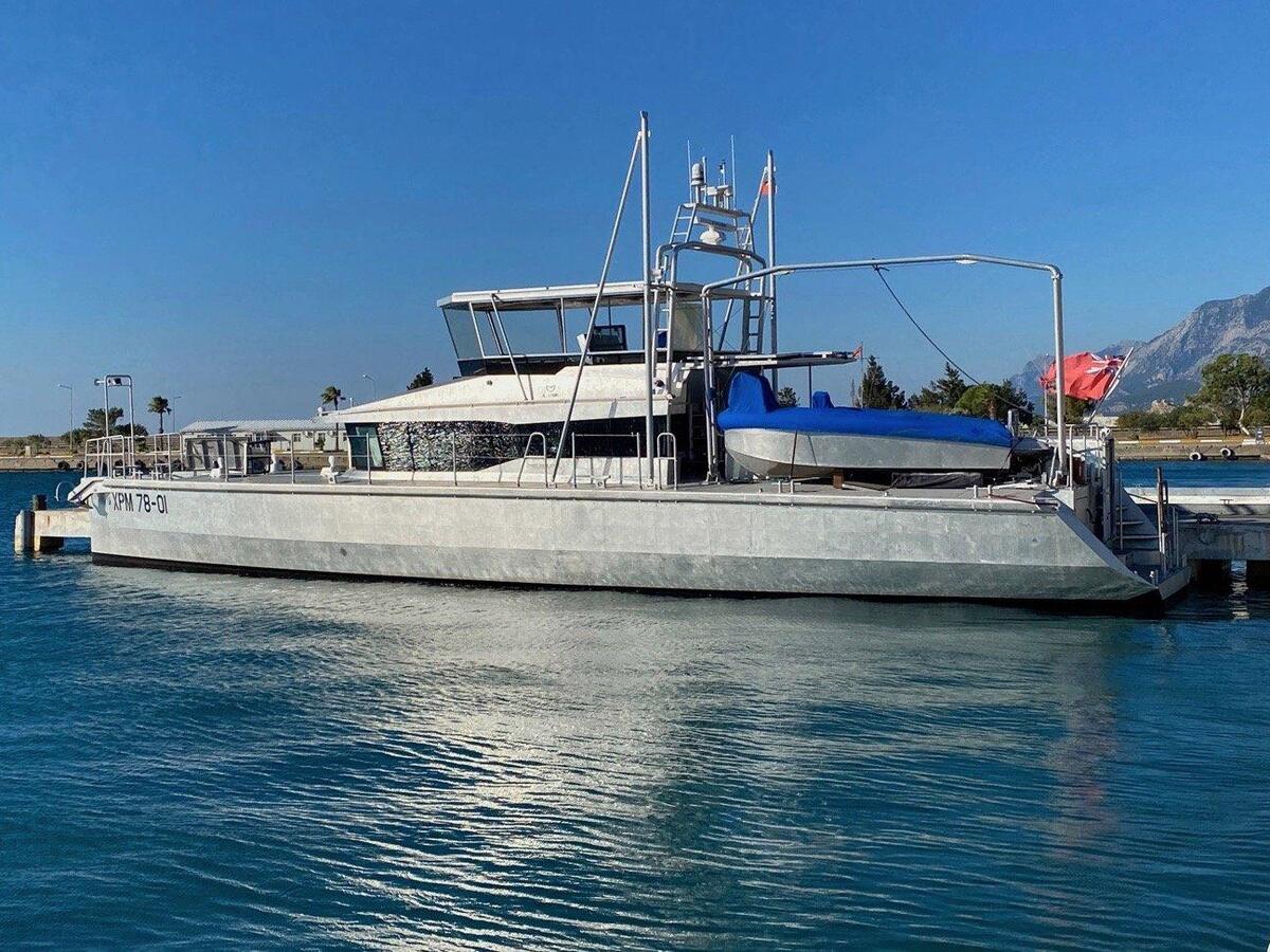 foto: 17 Naval Yachts XPM 78