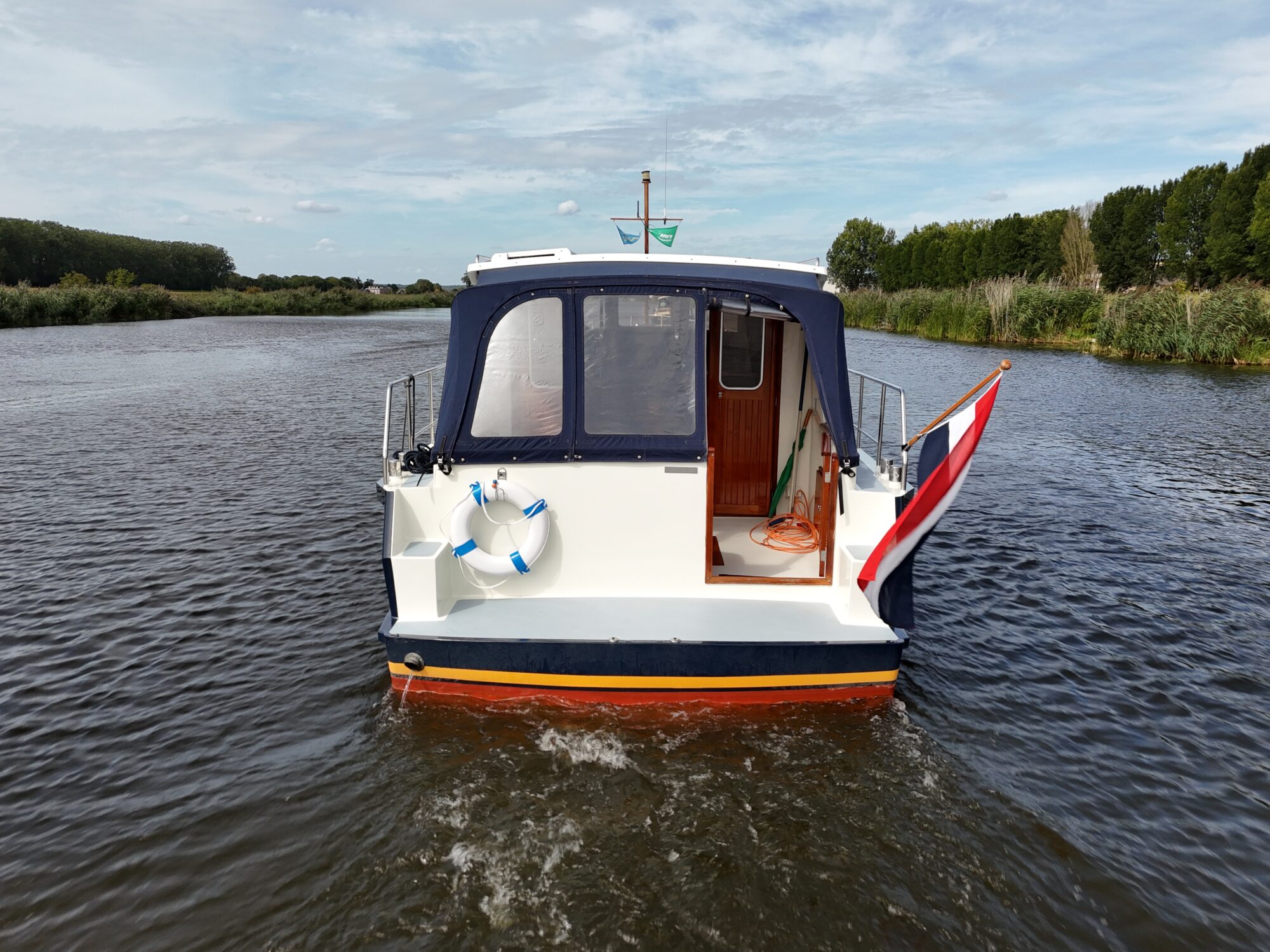foto: 21 Crown yachts Crown Kruiser 10.90 ZLK Spiegeldeur
