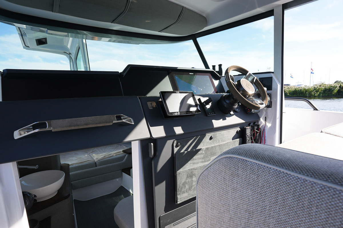 foto: 54 Axopar  37 XC Cross Cabin Mediterrana Edition