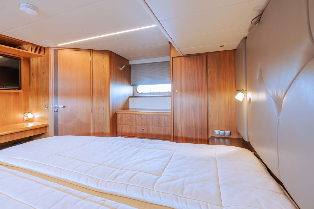 foto: 100 Linssen Grand Sturdy 590 AC Wheelhouse L-Class