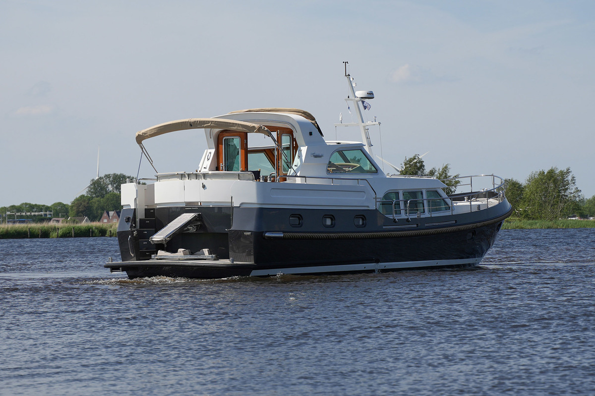 foto: 84 Linssen Grand Sturdy 500 Variotop Mark II