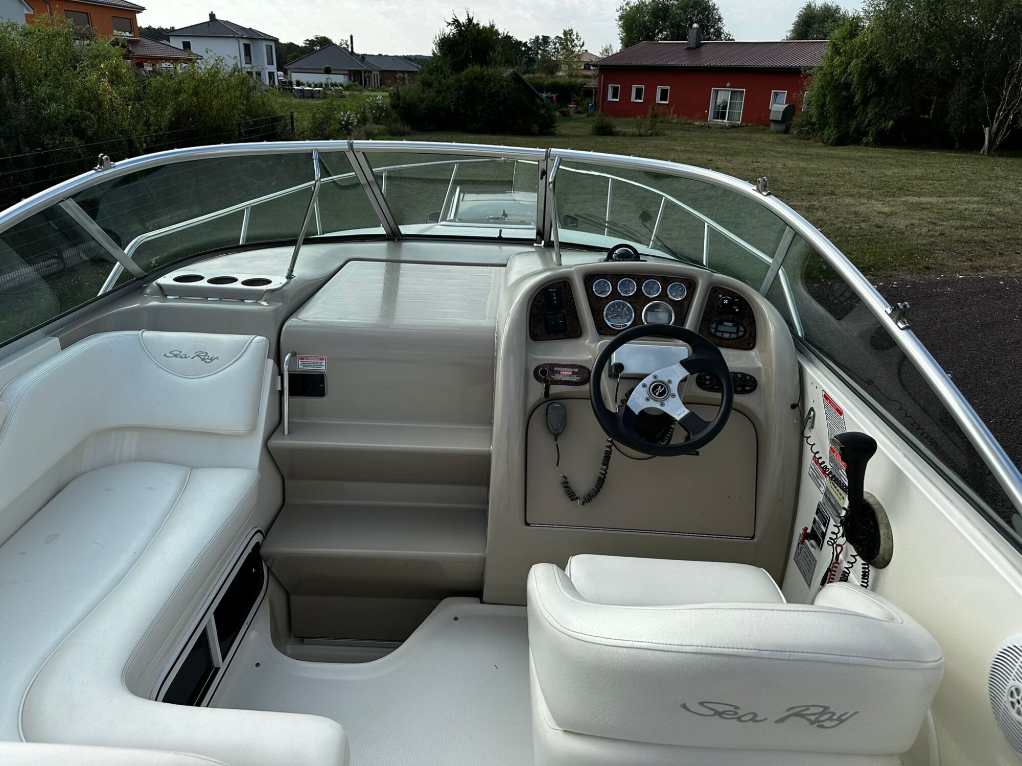 foto: 14 Sea Ray Sea Ray 260 Sundancer