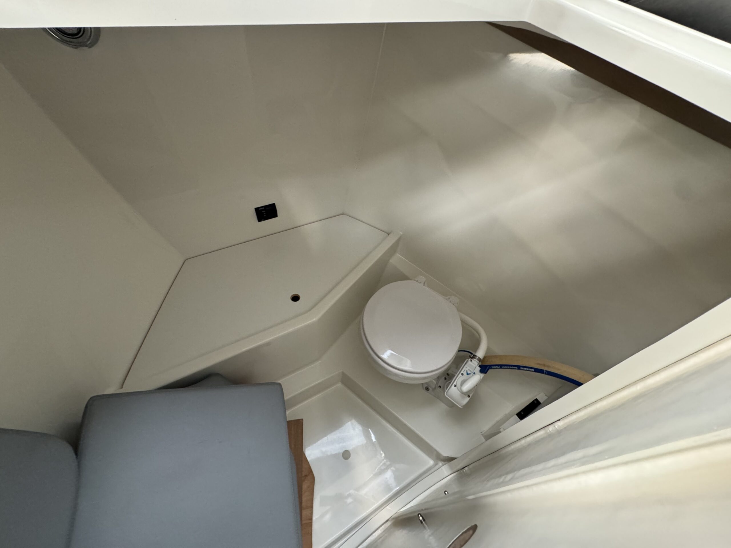 foto: 41 Motorboat 800