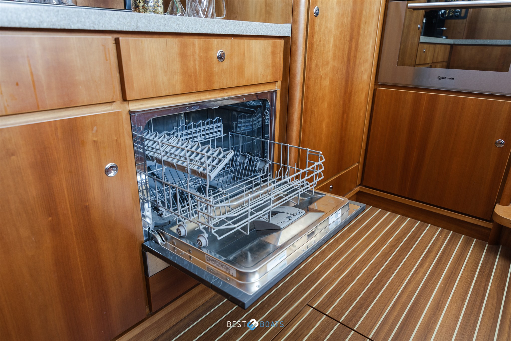 foto: 20 Linssen Grand Sturdy 470 Sedan Wheelhouse
