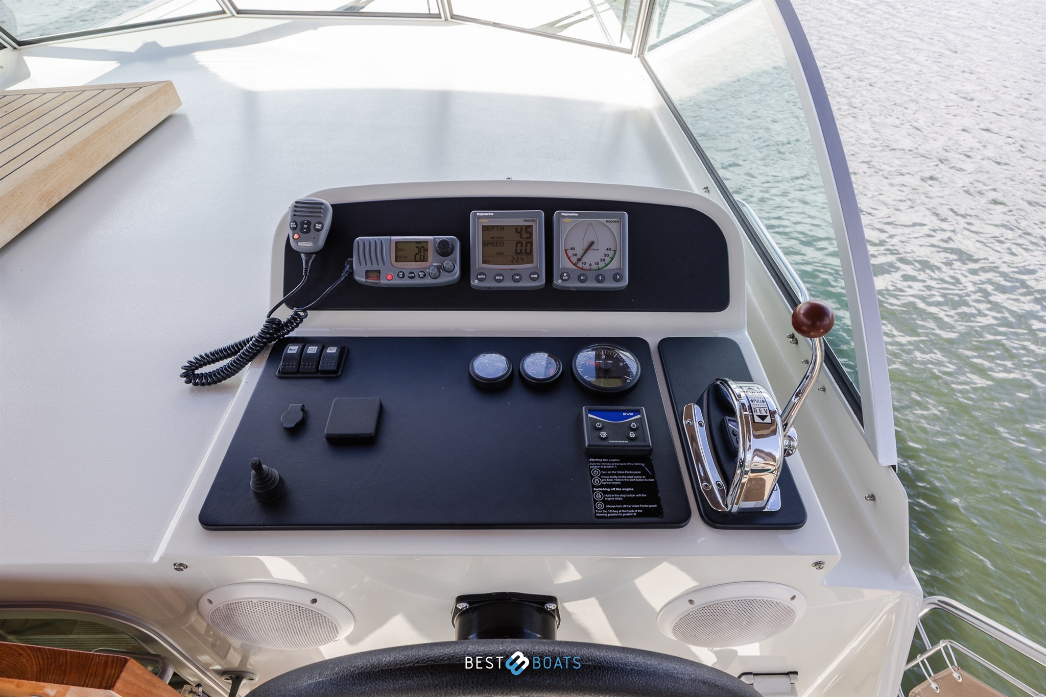 foto: 21 Linssen Grand Sturdy 34.9 AC
