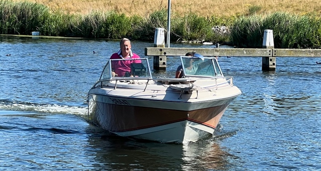 foto: 8 Formula Formula Thunderbird 20 GL