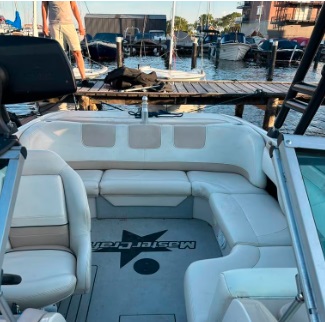 foto: 9 Master Craft  Maristar 210