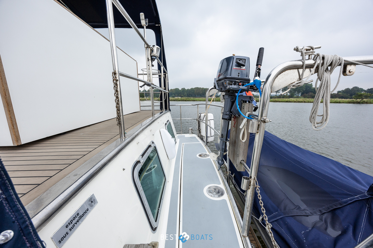 foto: 43 Tradewind 33