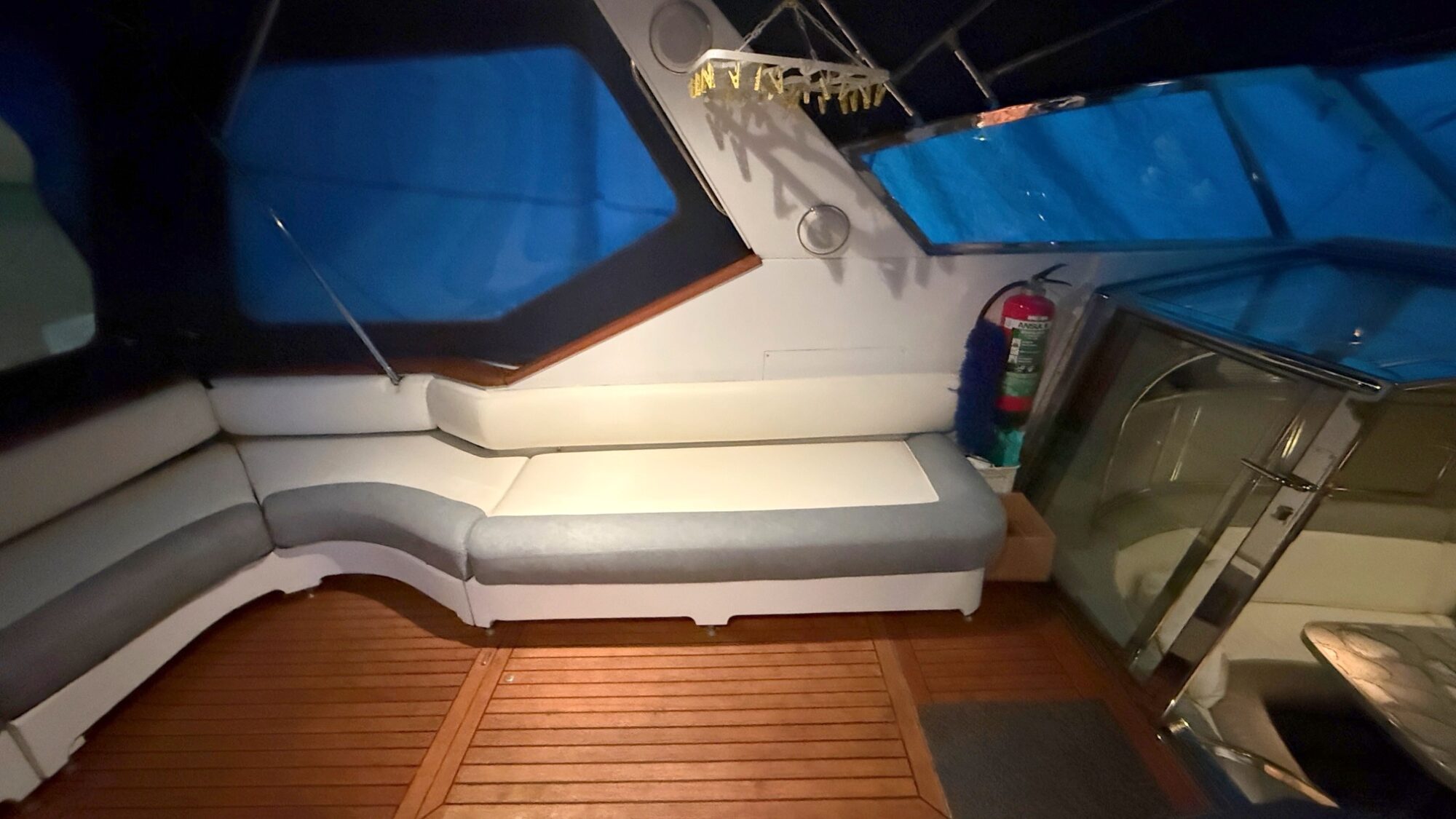 foto: 30 Sea Ray Sea Ray 400 Express Cruiser