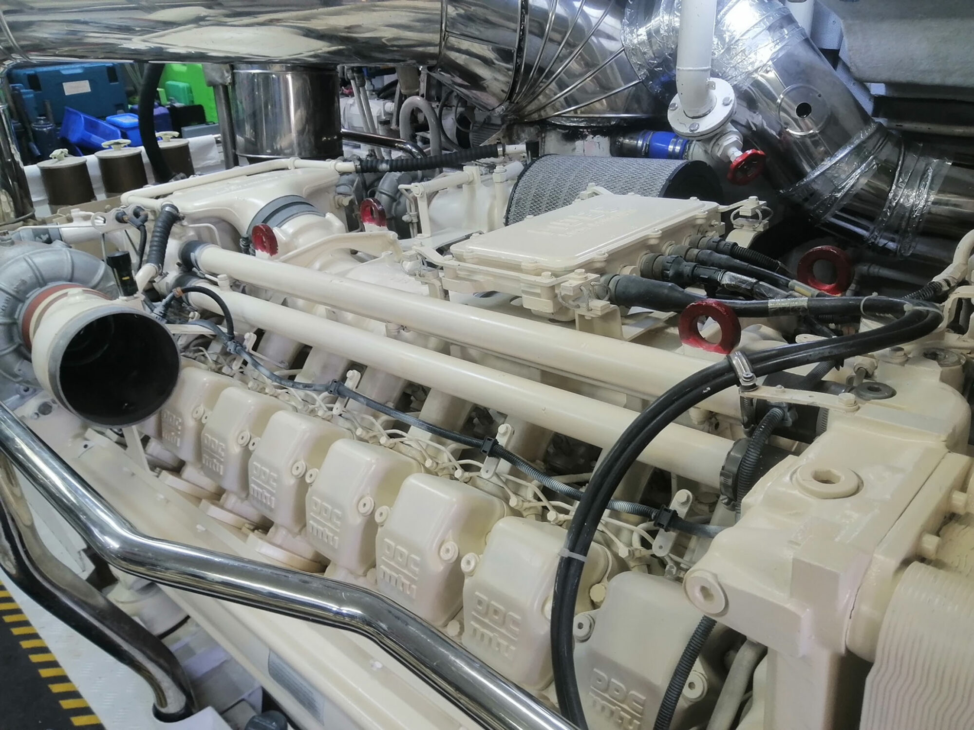 foto: 7 Falcon Falcon 100