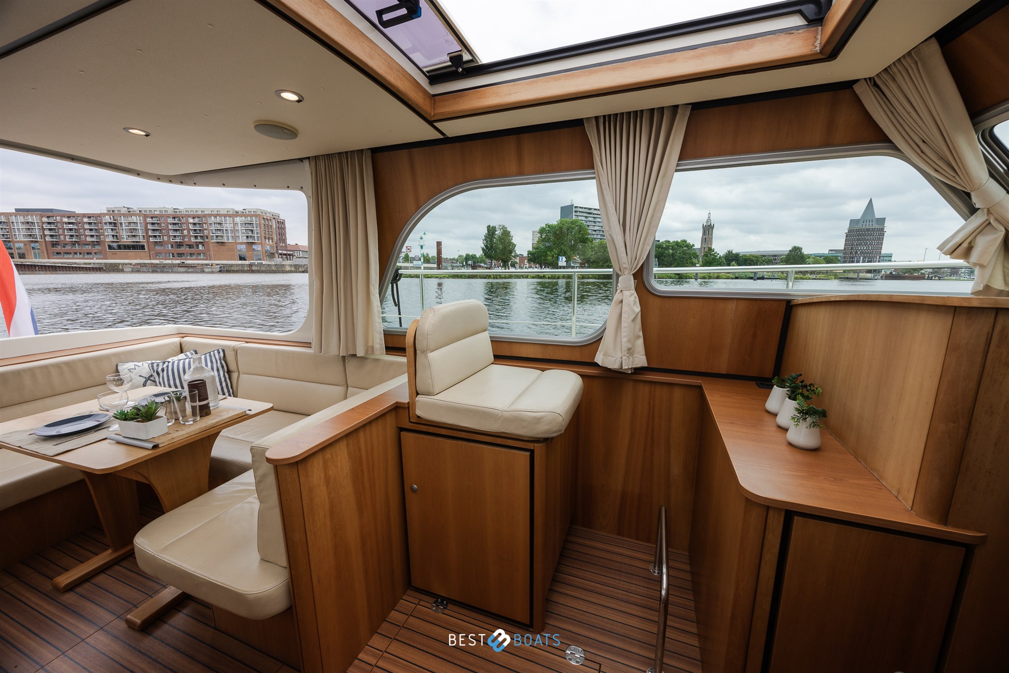 foto: 14 Linssen Grand Sturdy 25.9 SCF
