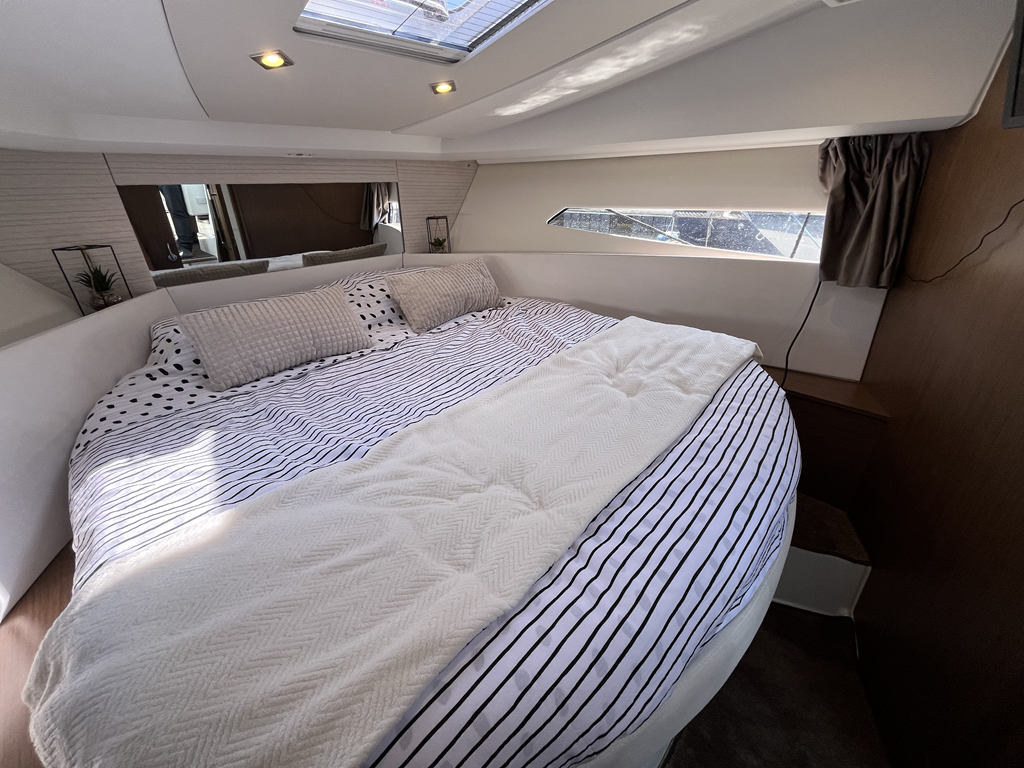 foto: 15 Jeanneau NC 9