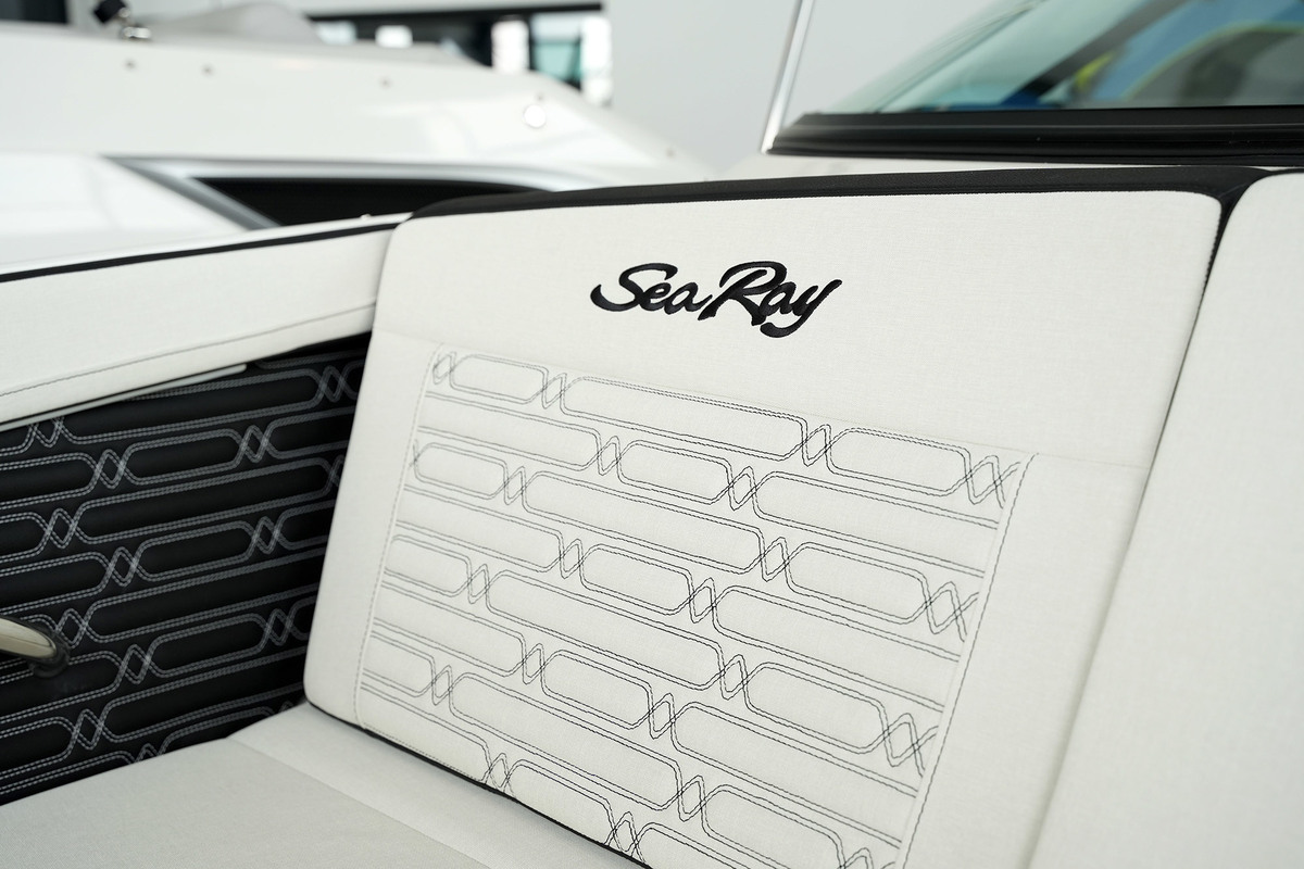 foto: 29 Sea Ray SPX 210 