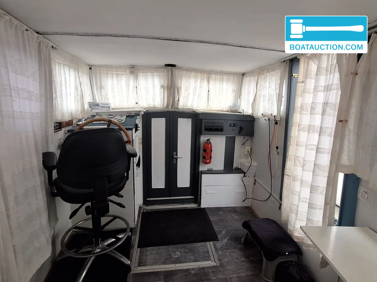 foto: 6 Motorboat 1200