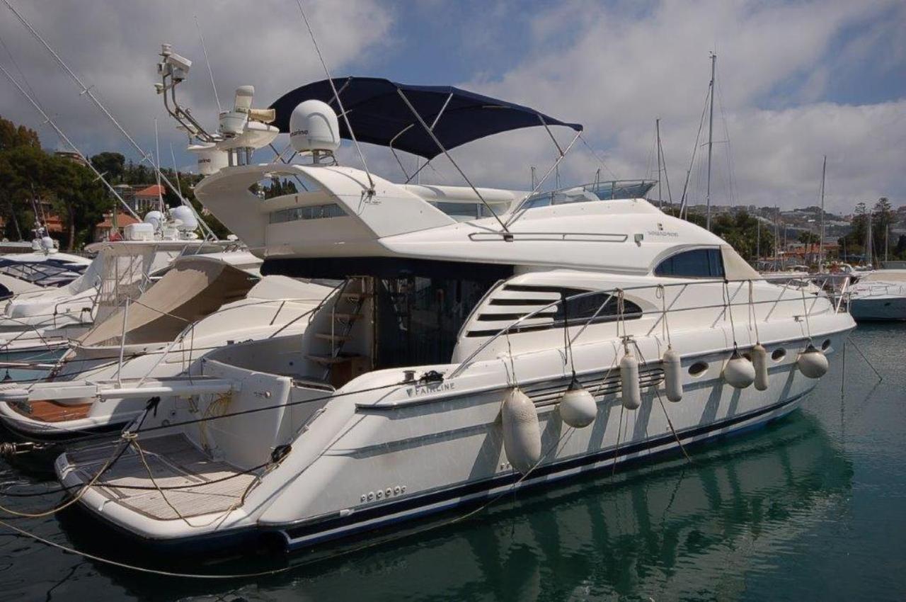 hoofdfoto: 1 Fairline  Squadron 55