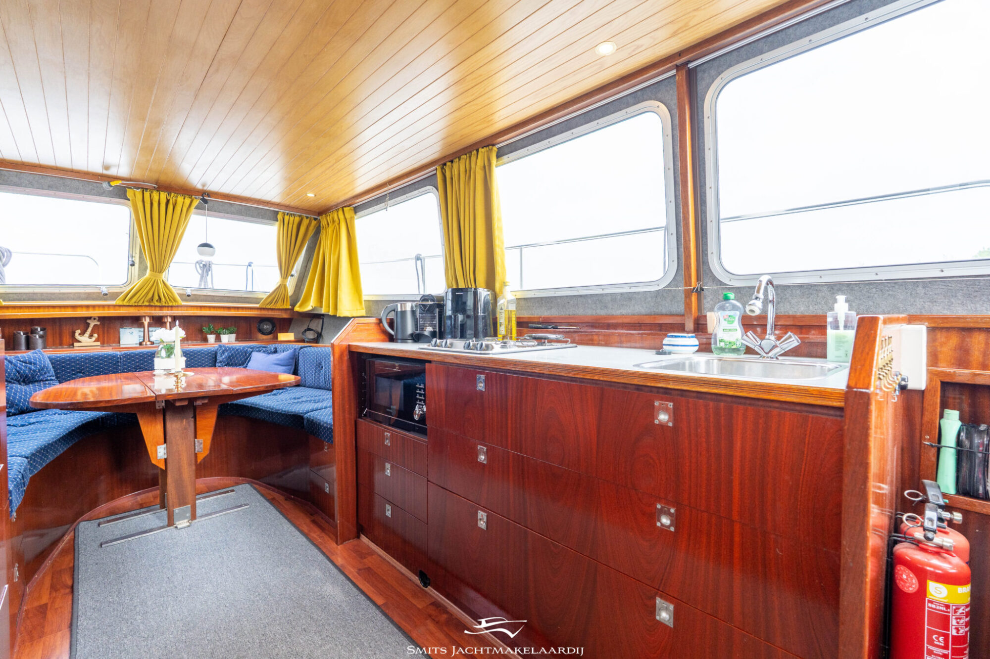 foto: 21 Bege Bege 9.50 AK Cabrio