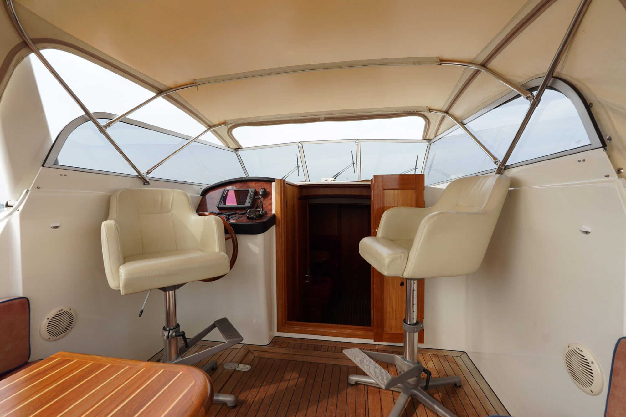 foto: 28 Tryvia Tryvia 1100 OK Cabrio Spiegeldeur