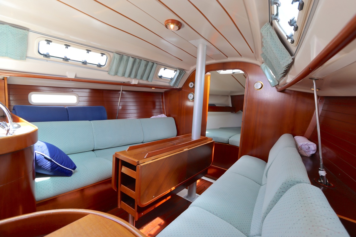 foto: 22 Beneteau Oceanis 300
