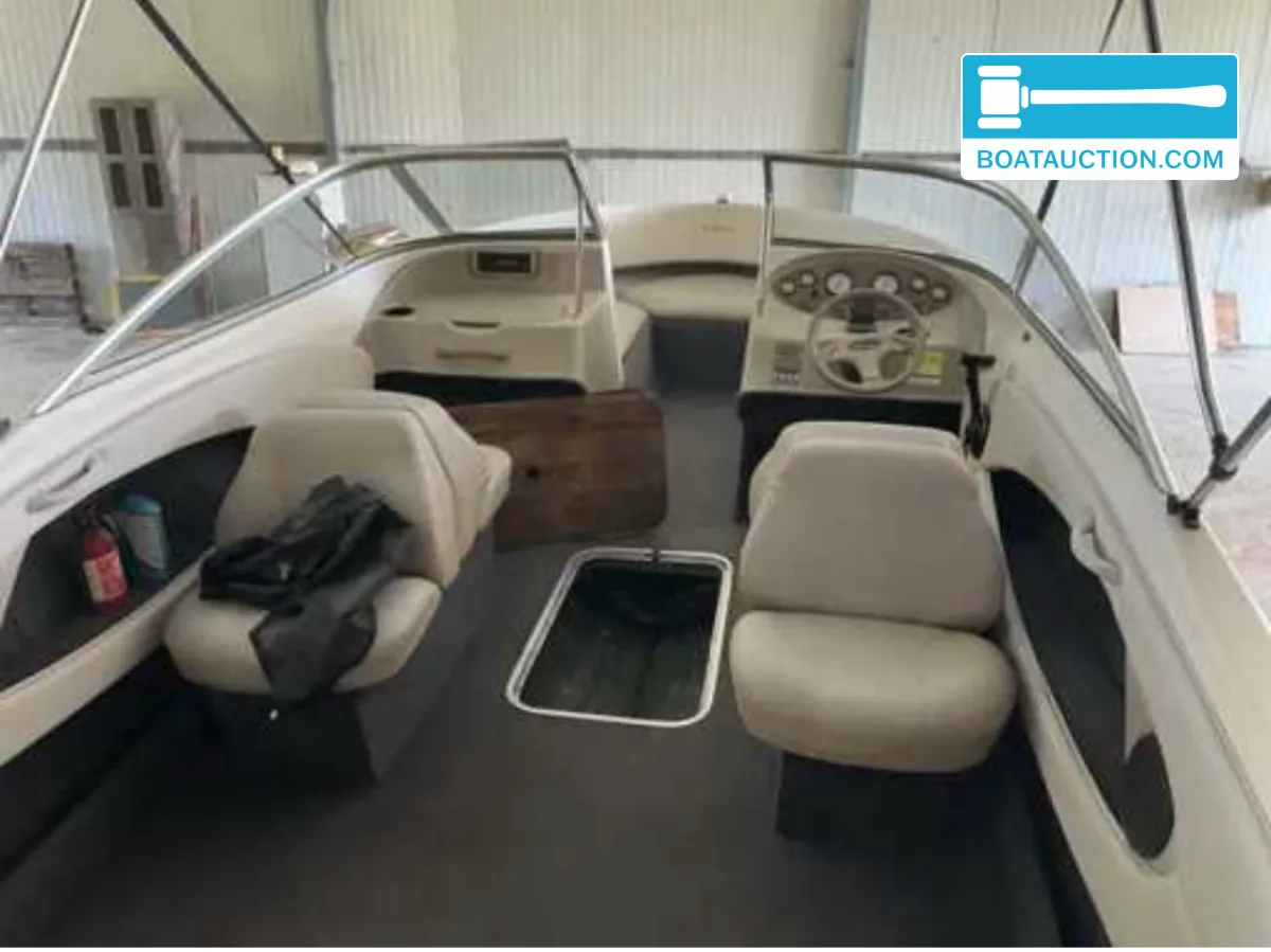 foto: 6 Bayliner Bowrider