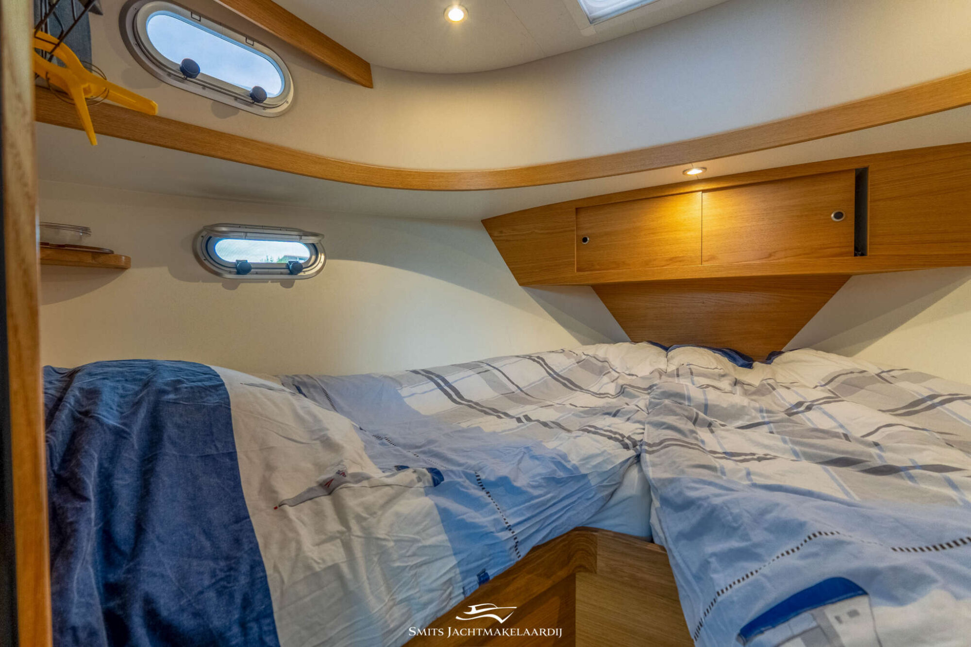 foto: 17 Vedette Vedette 33 Salon Comfort Line
