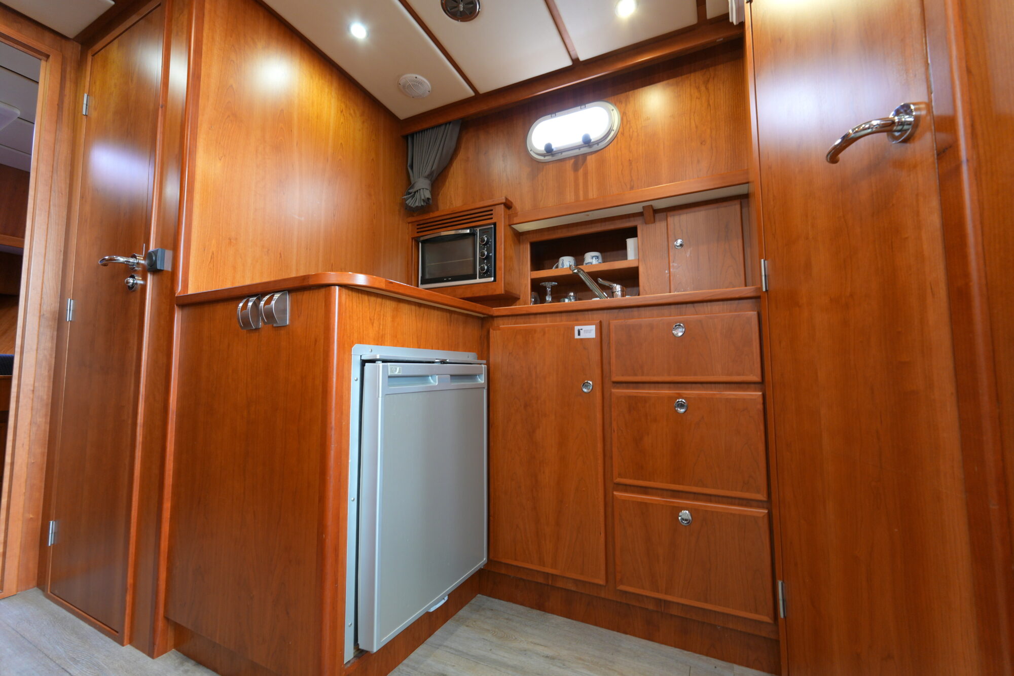foto: 24 Jetten Jetten 38 Cabrio