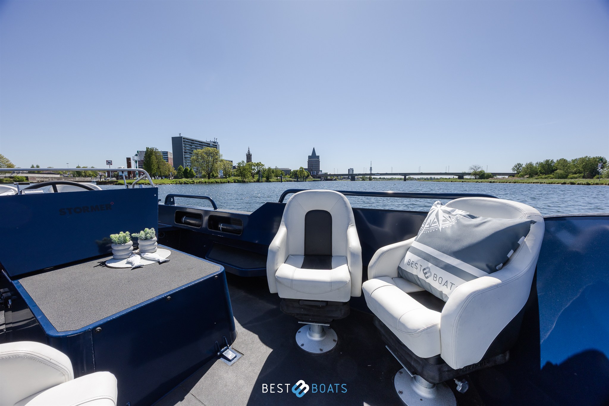 foto: 9 Stormer Marine Tender R75