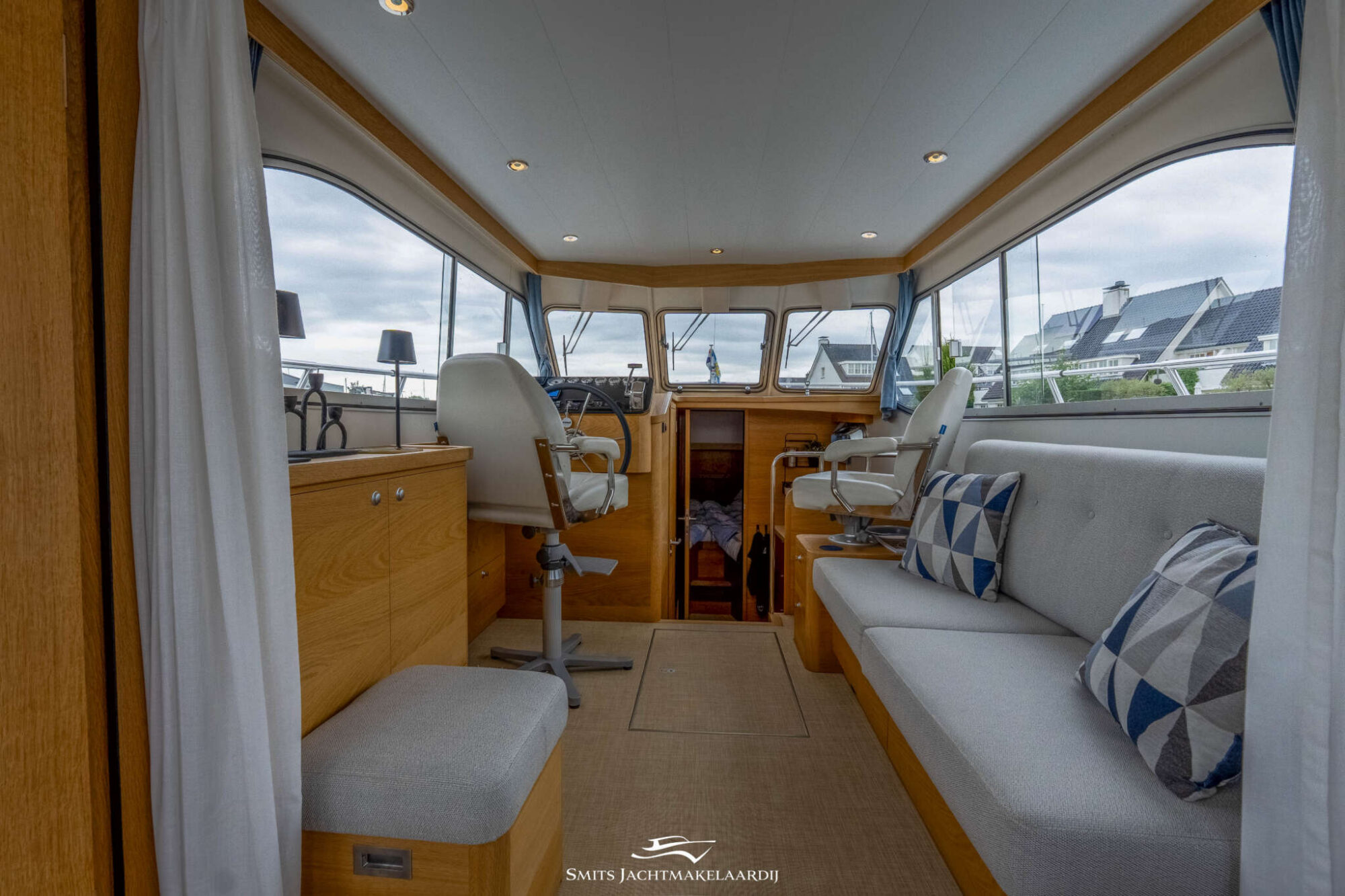foto: 18 Vedette Vedette 33 Salon Comfort Line
