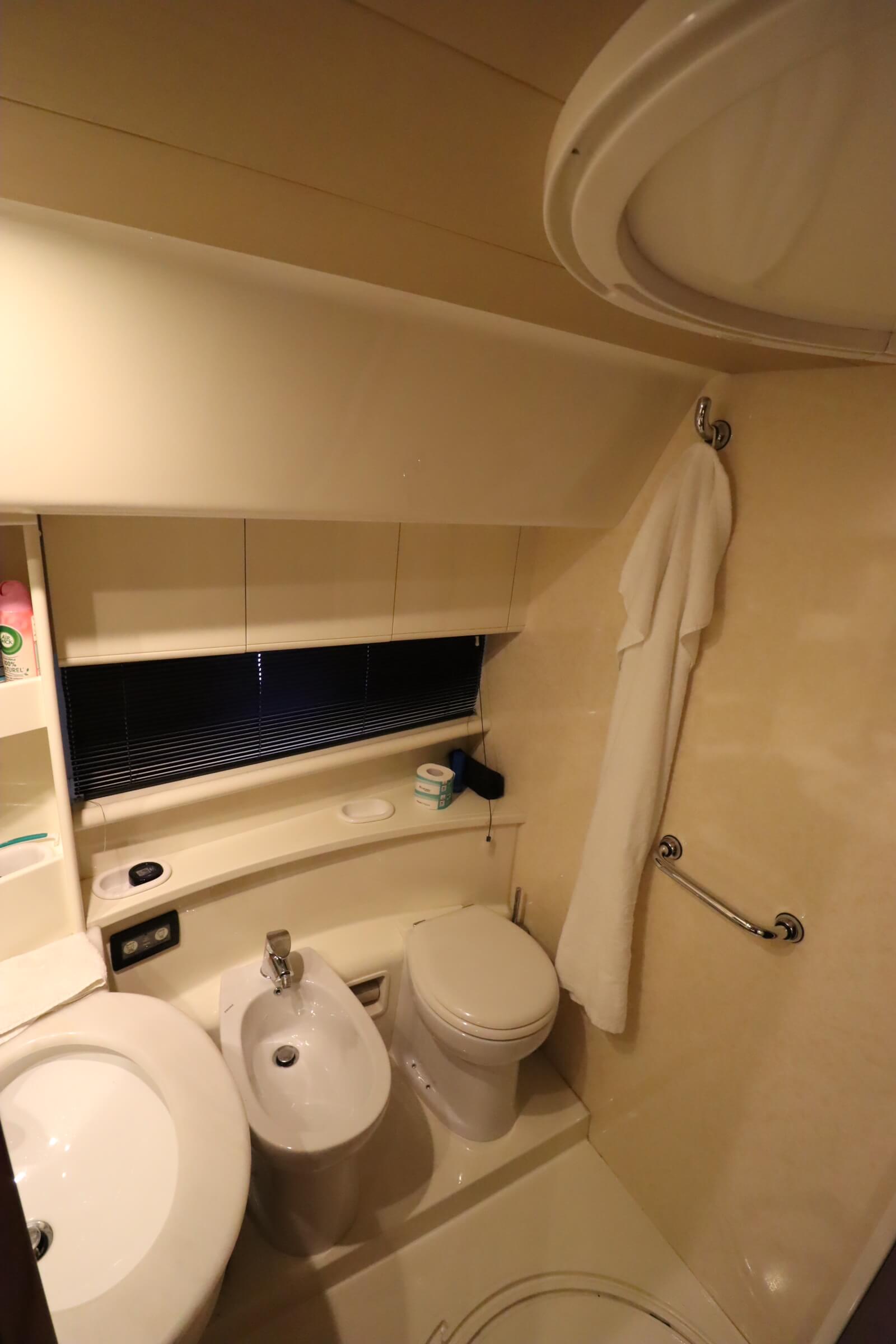 foto: 15 Ferretti Yachts 530