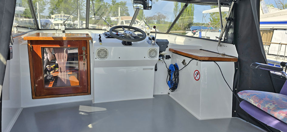 foto: 28 Vri-Jon Contessa 40