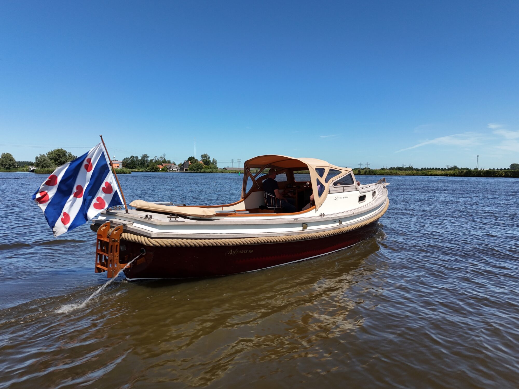 foto: 17 Antaris Antaris Windscheer 9.60 OK