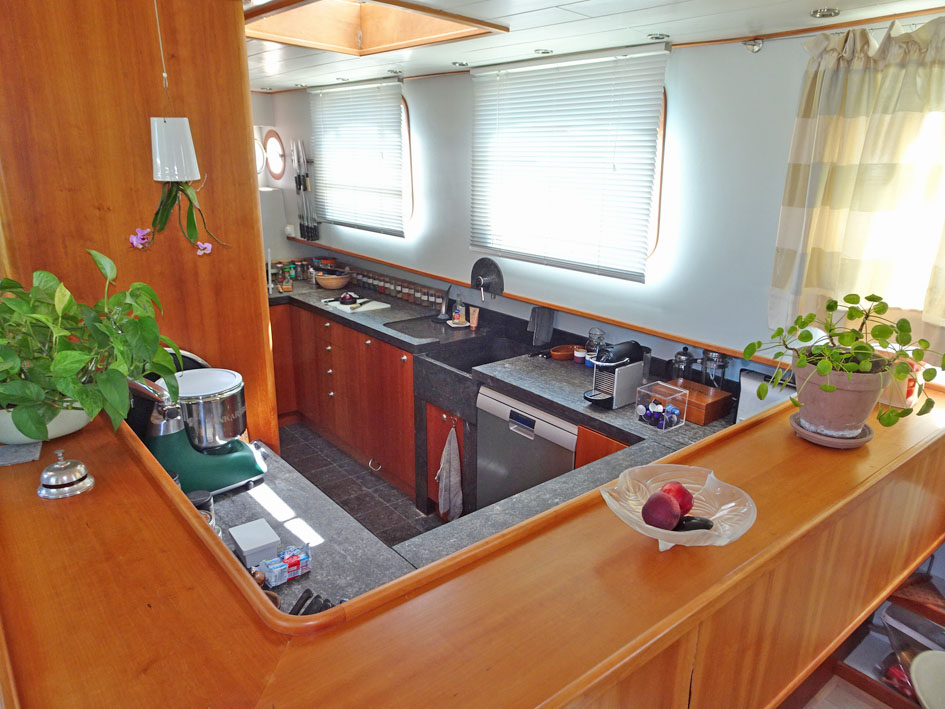 foto: 39 Luxe Motor 24.00, UBC Rijn