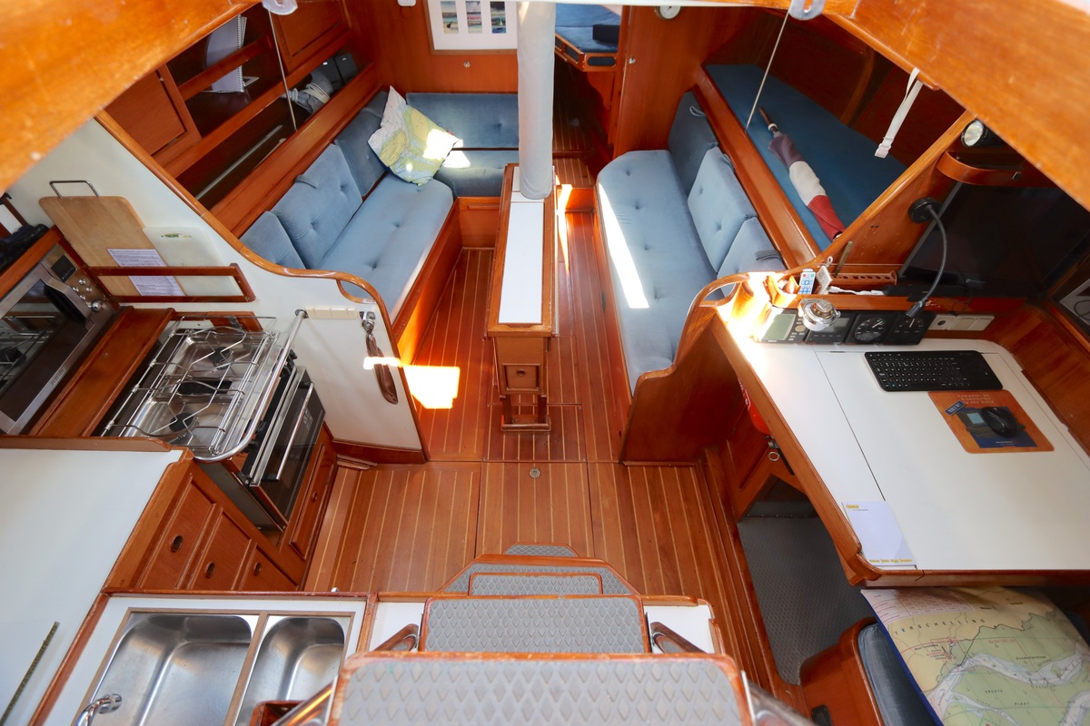 foto: 21 Holman & Pye Red Admiral 36