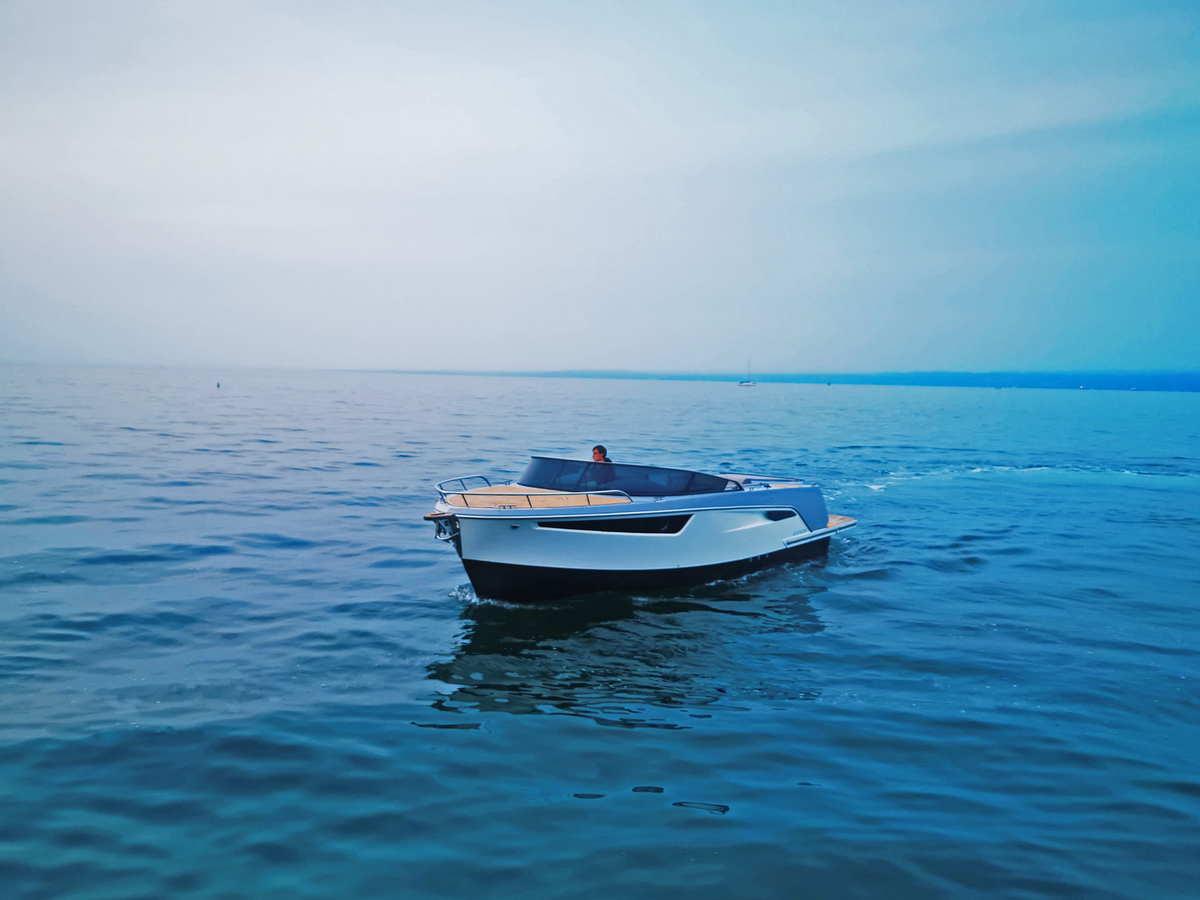 foto: 23 Alfastreet Marine 28 Cabin - Inboard Series